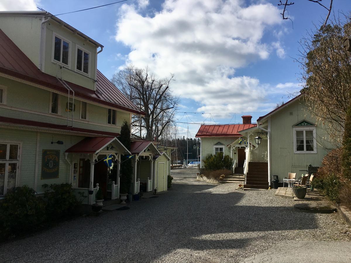 Hotell Torpa Pensionat - Sweden Hotels Сёдертелье Экстерьер фото