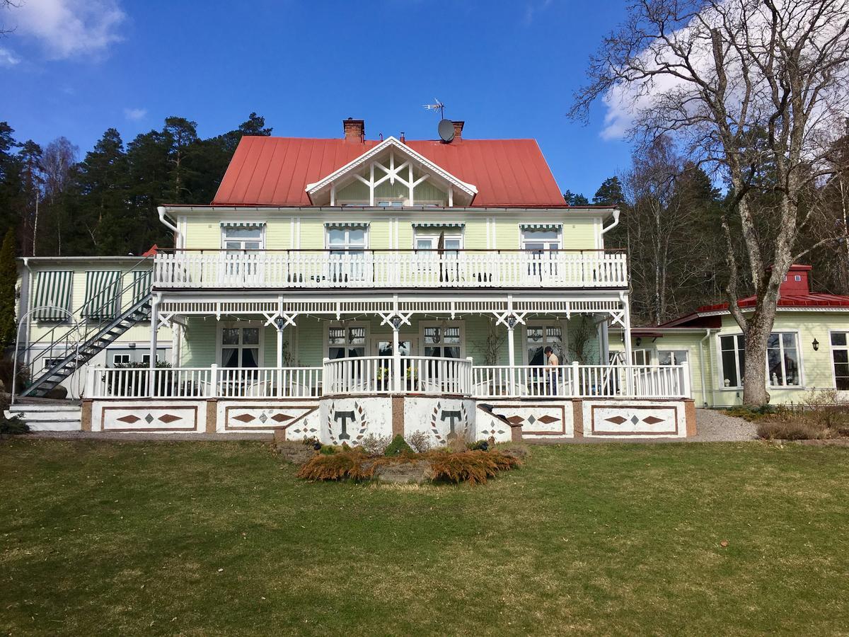 Hotell Torpa Pensionat - Sweden Hotels Сёдертелье Экстерьер фото