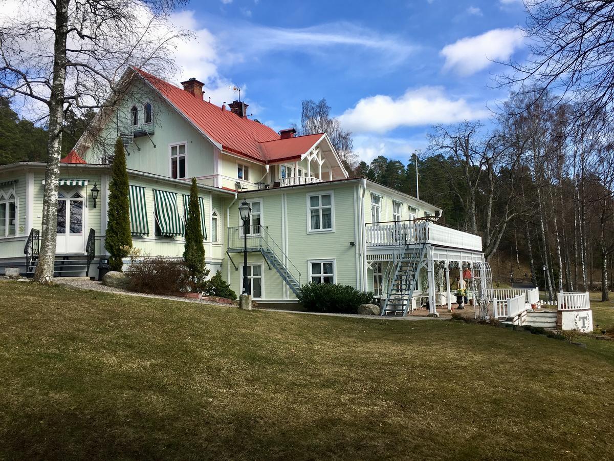 Hotell Torpa Pensionat - Sweden Hotels Сёдертелье Экстерьер фото