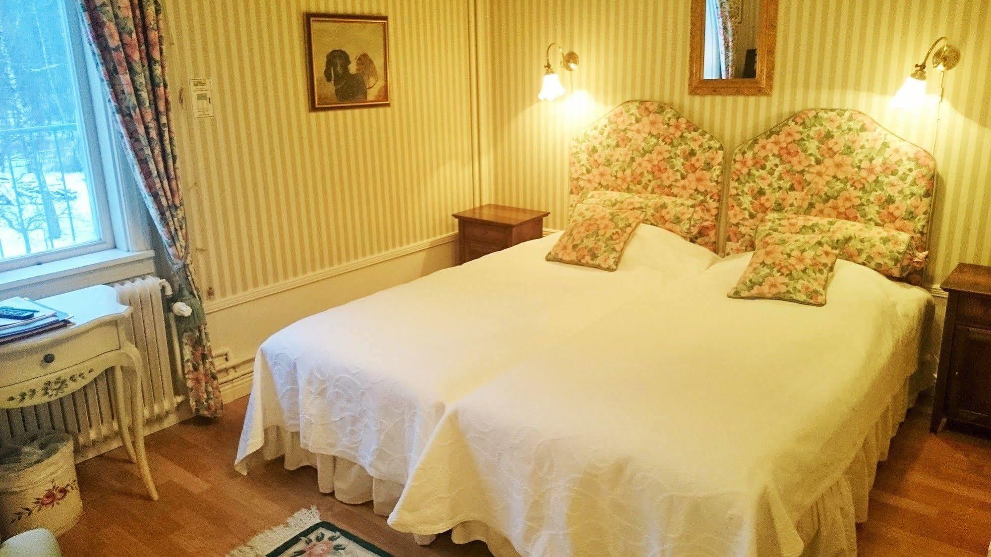 Hotell Torpa Pensionat - Sweden Hotels Сёдертелье Экстерьер фото