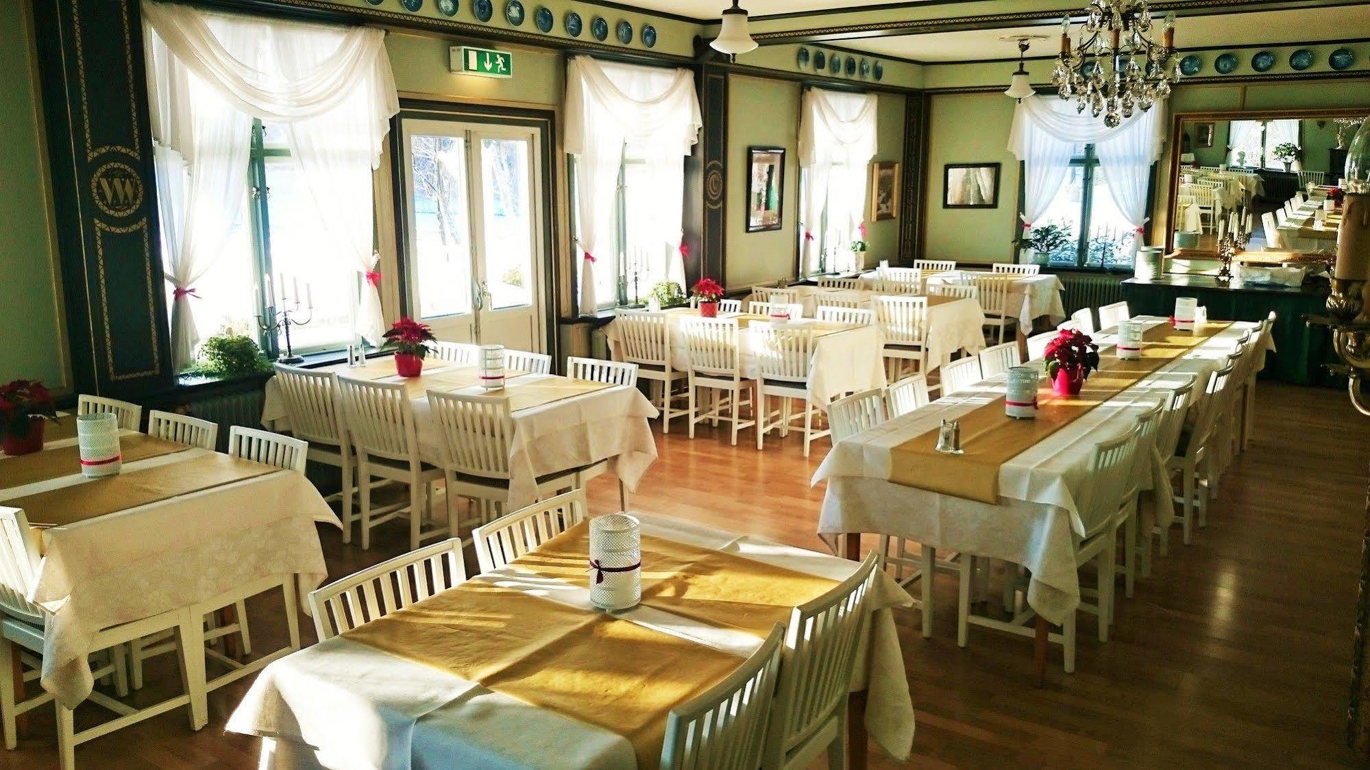 Hotell Torpa Pensionat - Sweden Hotels Сёдертелье Экстерьер фото